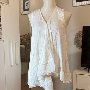 Vera Wang White Sleeveless Blouse